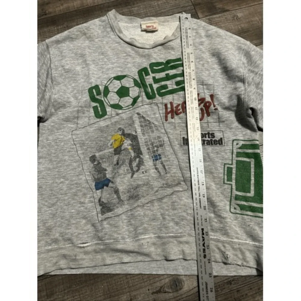 Vintage 90s Sports Illustrated Gray Sweatshirt‎  L Soccer Rare USA Distressed